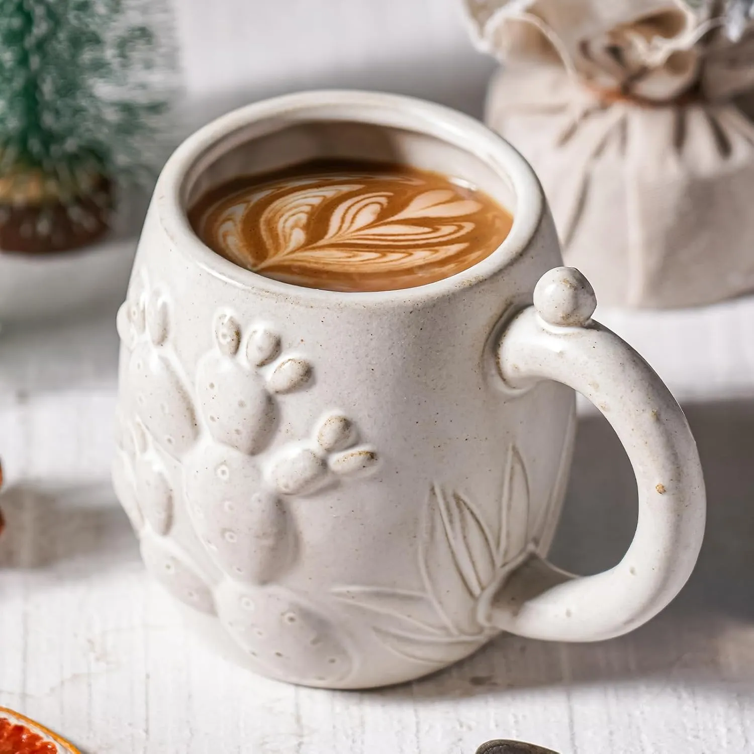 22 oz Cactus Mug, Large Ceramic Coffee Mug, 3D Cactus Coffee Mug for Office and Home, Cool Novelty Birthday Gift, Novelty Coffee Mugs