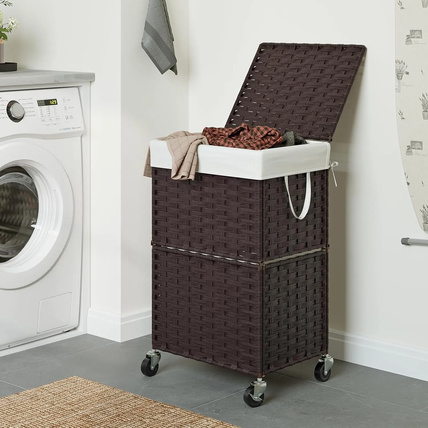 Chrislley 90L Slim Laundry Hamper with Wheels,Rolling Laundry Basket with Lid and Renovable Liner Bag,Handwoven Rattan Organizer for bedroom, bathroom, laundry room (Brown)
