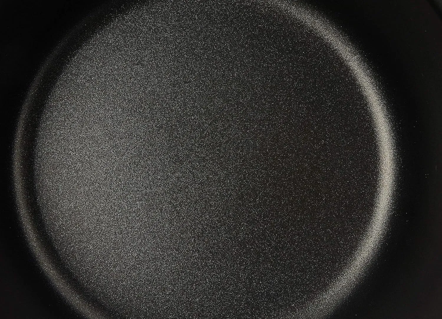 Cuisinart Chef's Classic Nonstick Hard-Anodized 2-Quart Cook and Pour Saucepan
