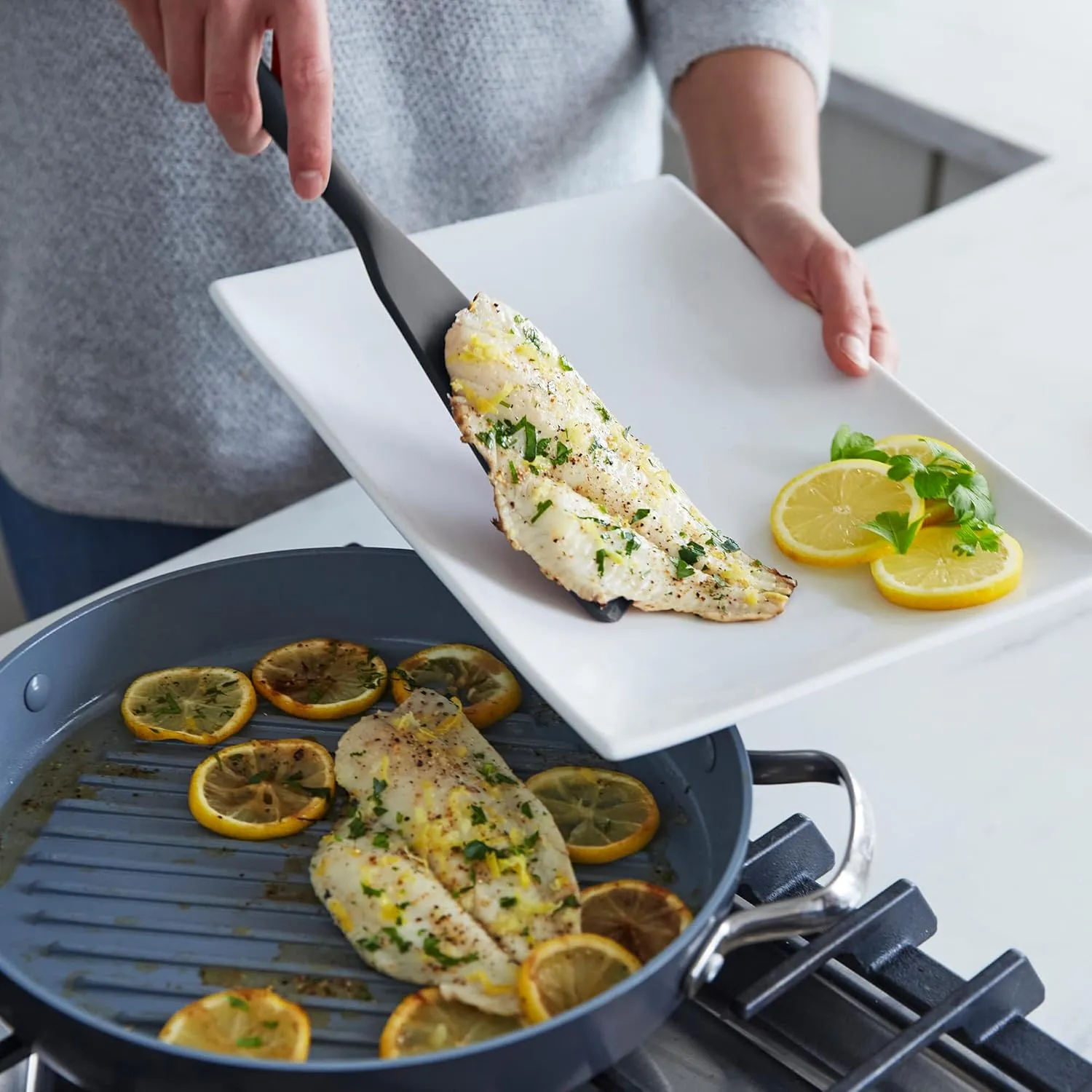 GreenPan Silicone 7 Piece Cooking Utensil Set, Ladle, Turners, Spatula, Spoons, Whisk, Flexible Nonstick Kitchen Tools Rigid Steel Core, Heat-Resistant, Anti-Slip Handle BPA-Free Dishwasher Safe, Gray