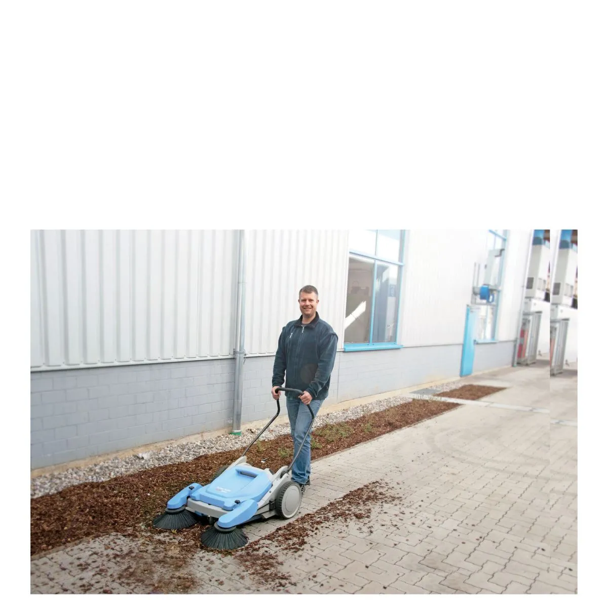Kränzle Colly 800 Hand Power Sweeper for indoor and outdoor cleaning (KC800)