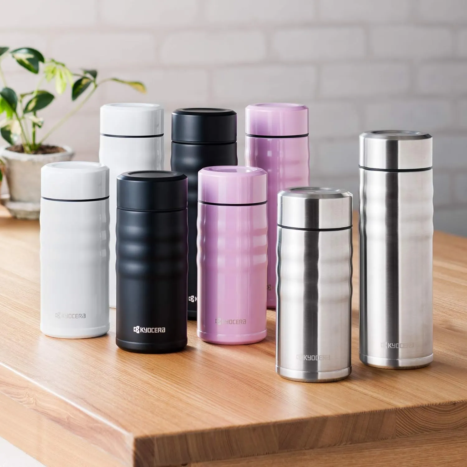 Kyocera Travel Mug with Twist Top, 17oz, Pearl White