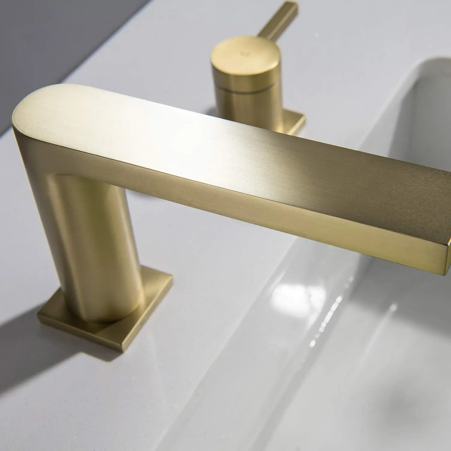 Luxury Brass Modern Widespread Bathroom Sink Faucets with Copper Valve for 3 Hole 2-Handle 8 Inch Deck Bathroom Vanity Faucet, &Stainless Steel Pop-up Drain Assembly, Brushed Champagne Gold