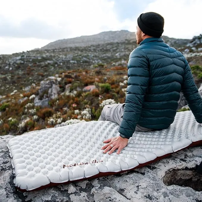 Naturehike 0.97LB Ultralight Self Inflating Sleeping Pad, Patchworkable Sleeping Mat with 5.8 R-Value for Camping, Hiking, Climbing with Inflatable Bag, Grey Mummy