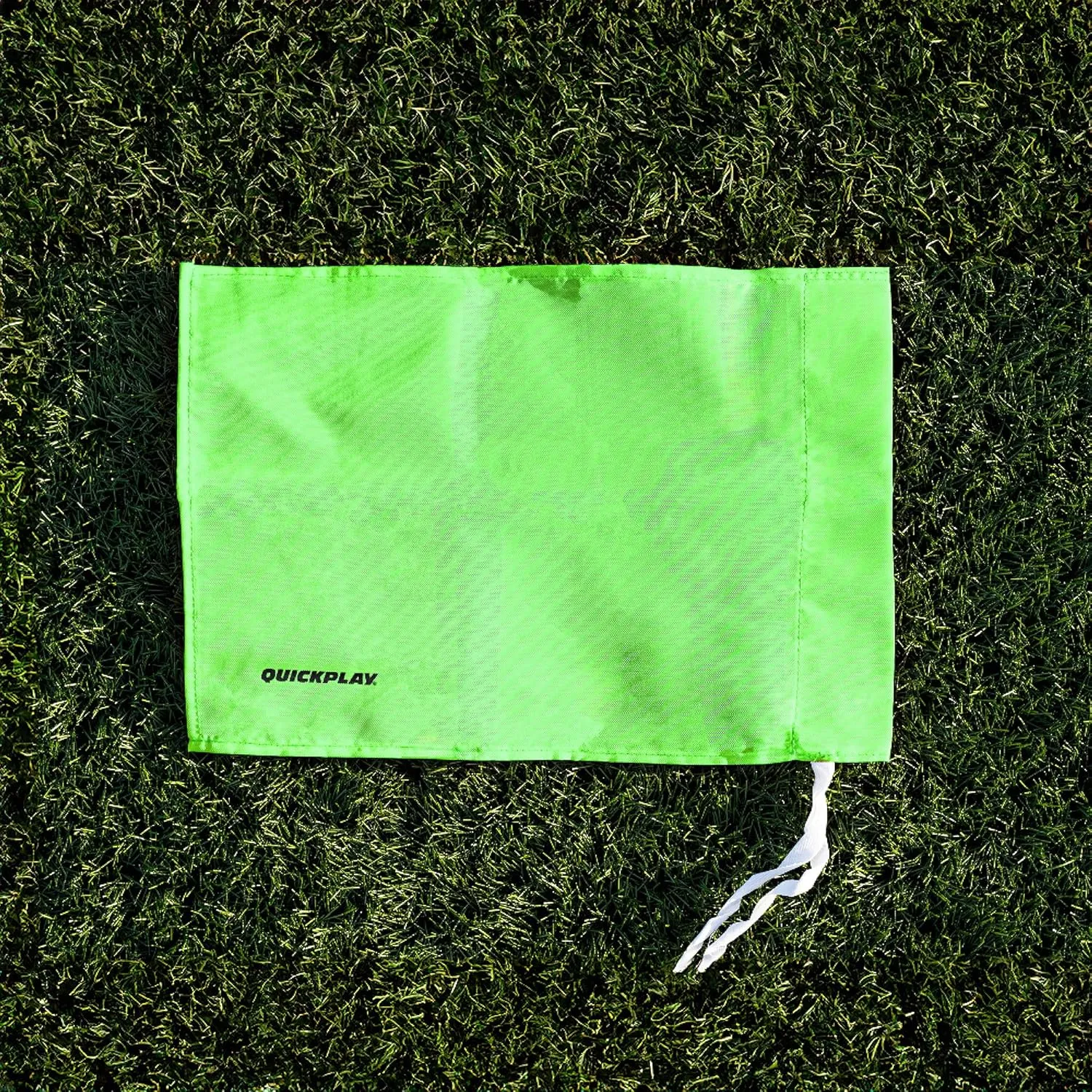 QUICKPLAY Foldable Corner Flag & Poles - Set of 4 | Flag Colour Options Available - Red, Blue, Green, Yellow & Orange | Screw Connected Foldable Design | Base Options for Grass or Astro (Green, Detachable Spikes)