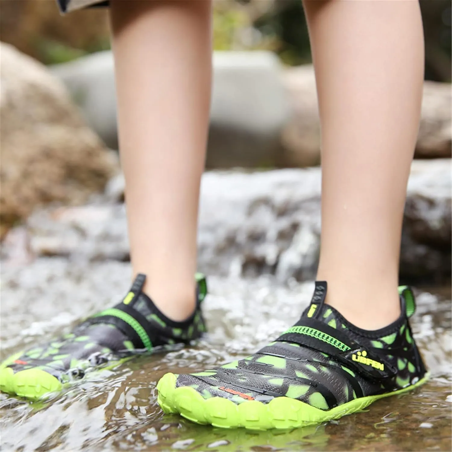 UBFEN Water Shoes for Kids Boys Girls Aqua Socks Barefoot Beach Sports Swim Pool Quick Dry Lightweight Toddler Little Big Kid