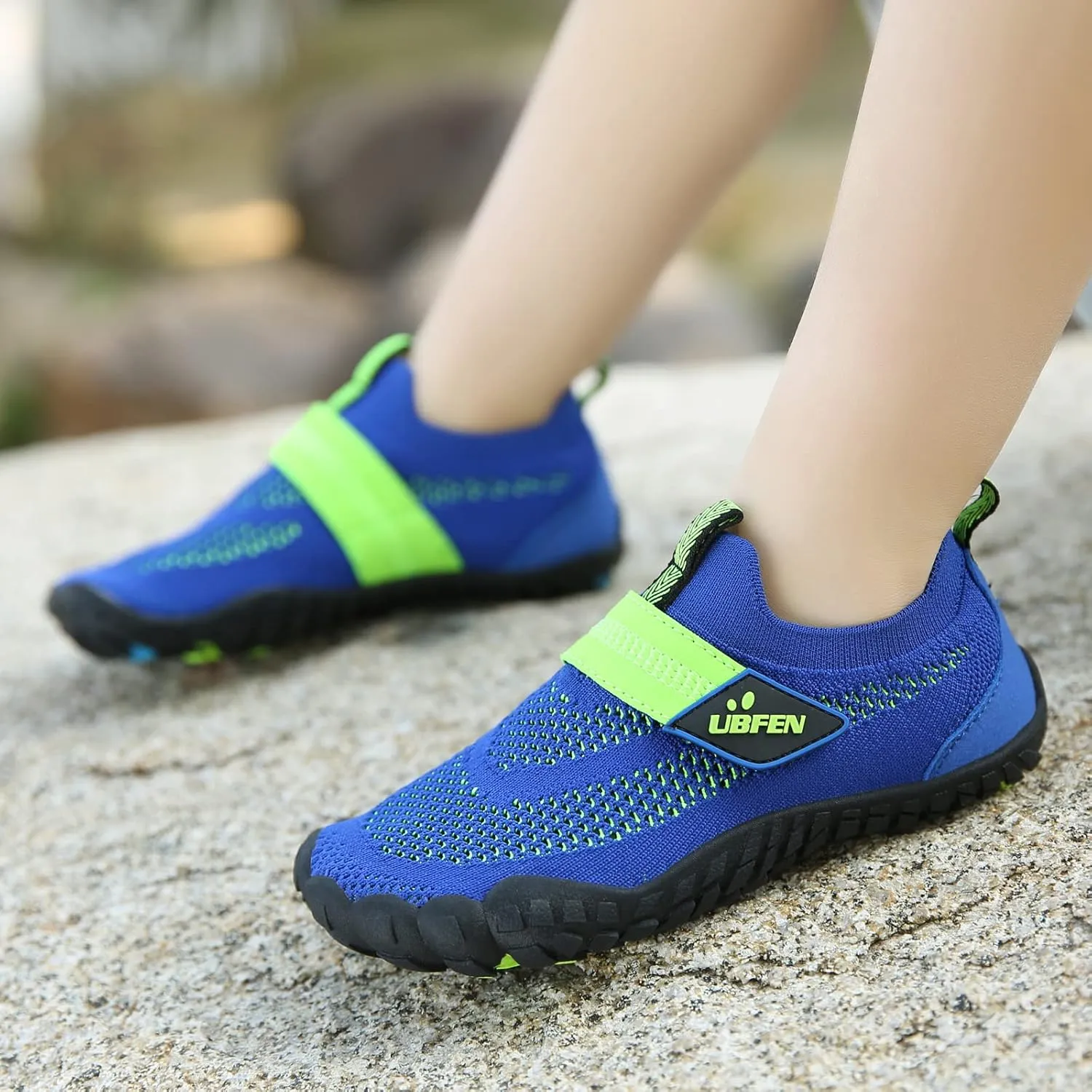 UBFEN Water Shoes for Kids Boys Girls Aqua Socks Barefoot Beach Sports Swim Pool Quick Dry Lightweight Toddler Little Big Kid