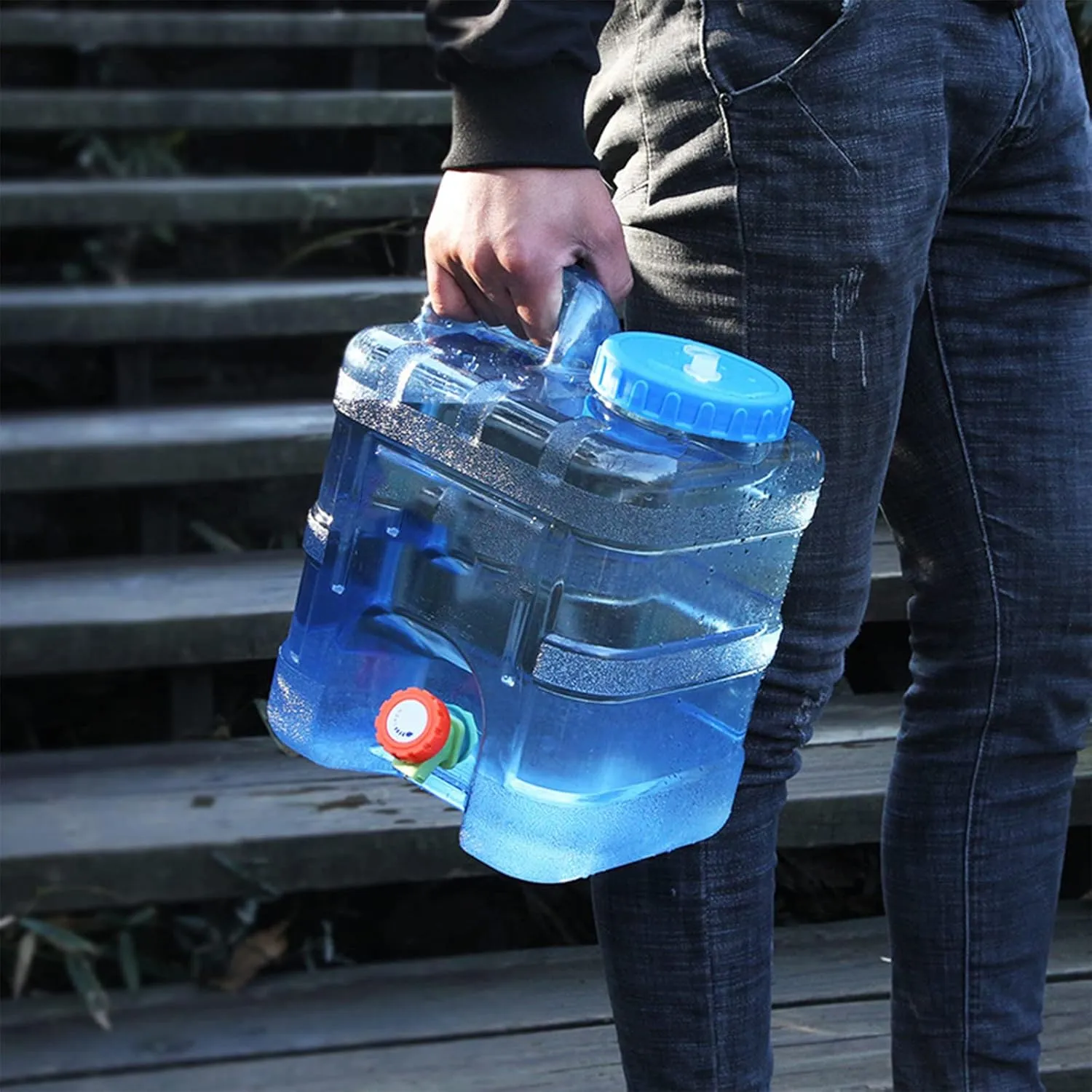 Water Container,Water Storage Containers,Portable Water Canteen,Camping Water Container,Portable Large Water Tank with Faucet,for Outdoor Camping Picnic Hiking Car Driving(7.5L,蓝色)